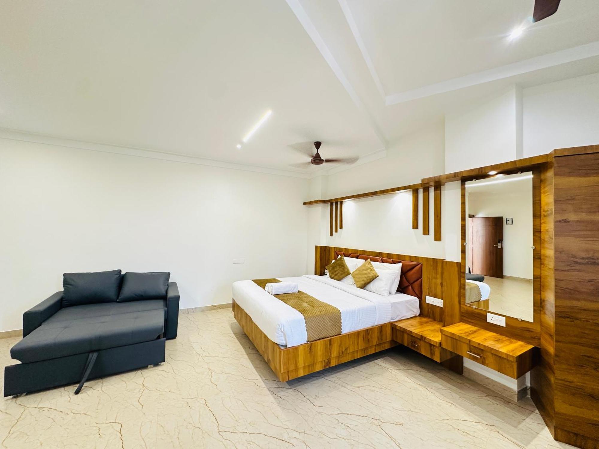 Shambhavi Hotel And Convention Centre Udupi Buitenkant foto